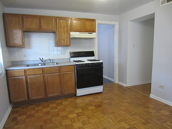 5th image of 001738 N Richmond St #1