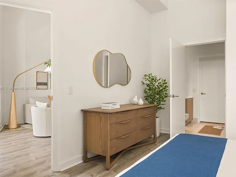 501 NE 31st St #410 — Photo 21