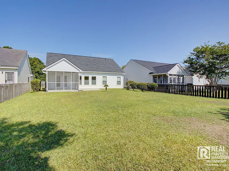 97 Avonshire Dr — Photo 24