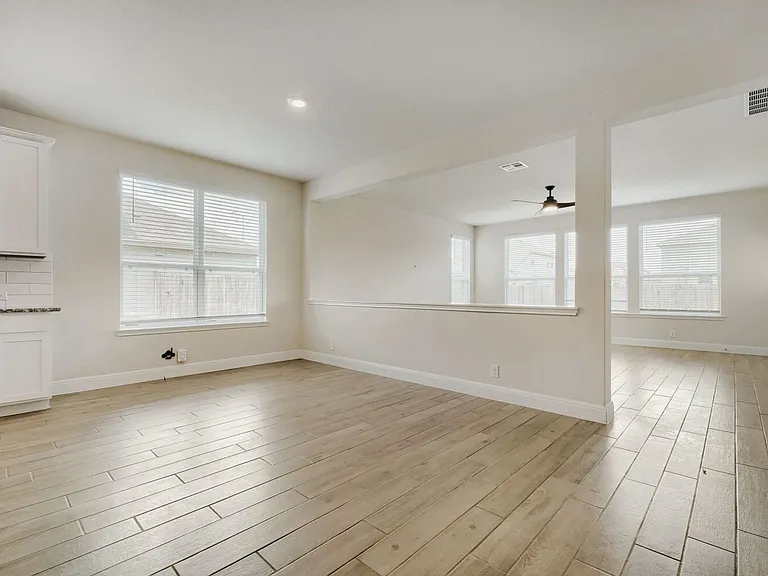 810 Town Creek Way — Photo 11
