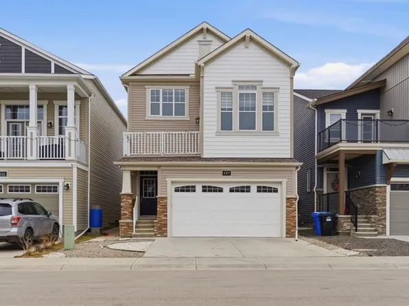 127 E Carrington Cres NW, Calgary, AB T3P 1N6