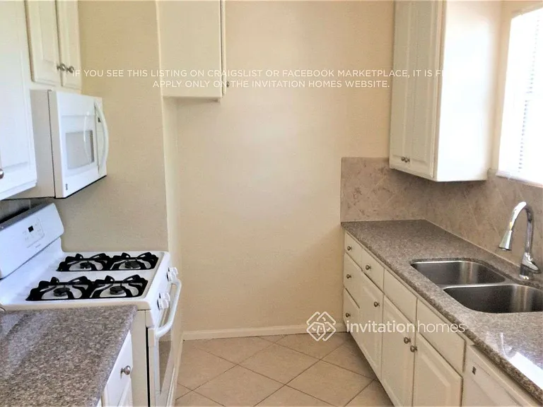 7721 Ethel Ave — Photo 5