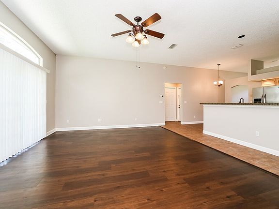 4th image of 420 Buckeye Ln E