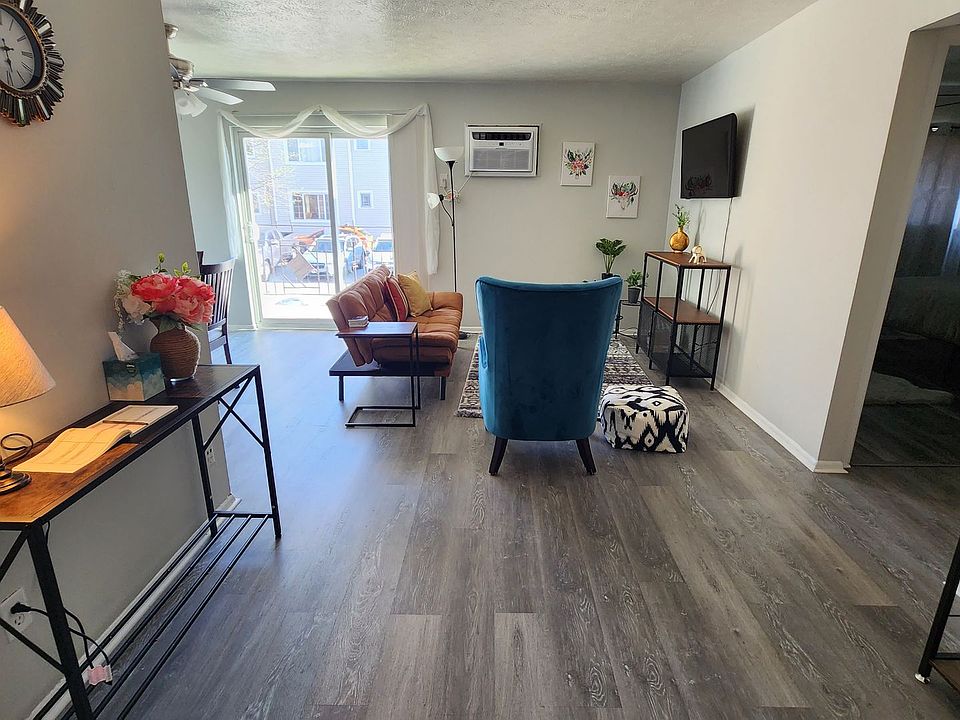 Madison Loft Apts Apartment Rentals Lakewood, OH Zillow