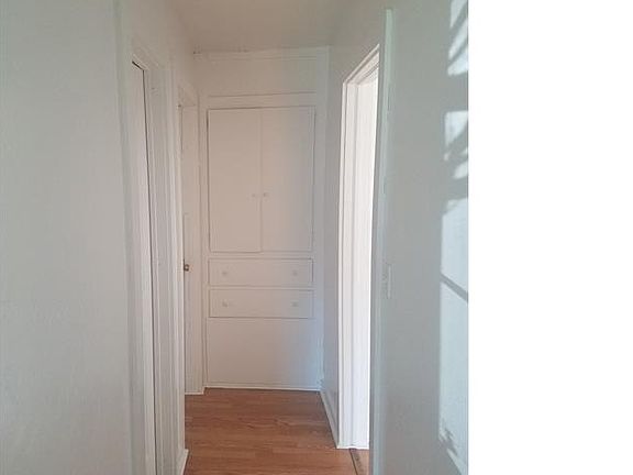 5th image of 3313 S McKinley Ave