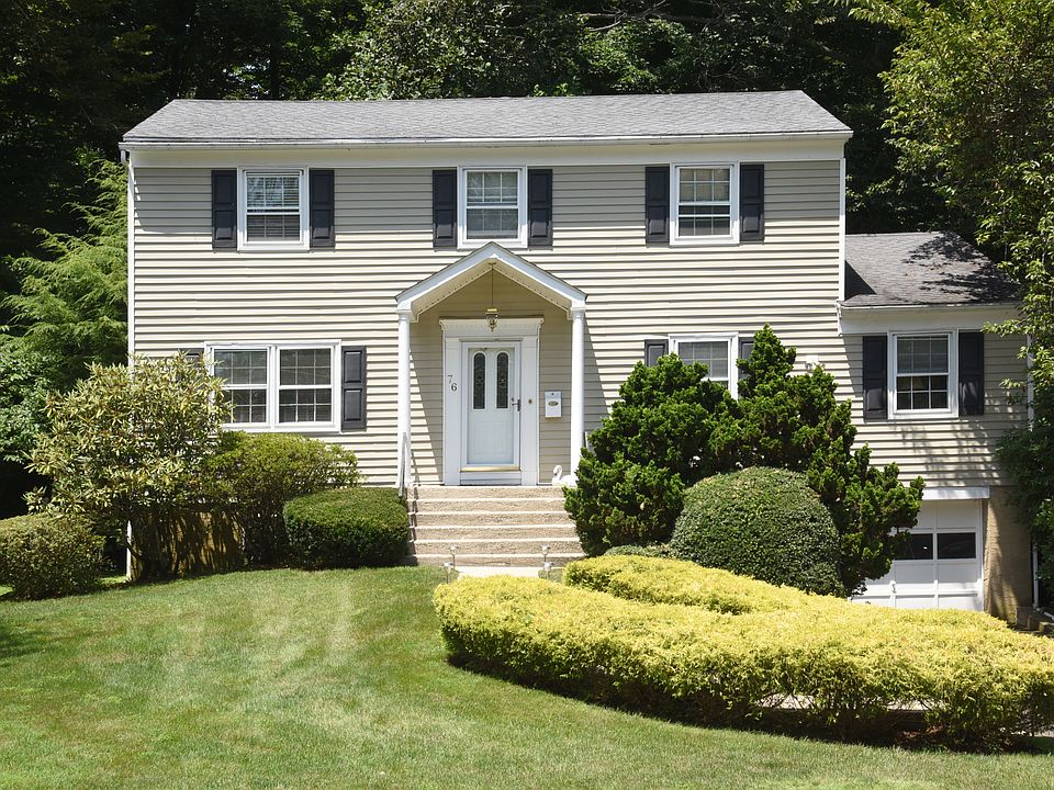 1st image of 76 Greentree Dr
