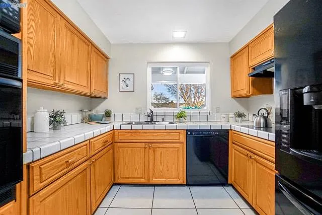 25557 Calaroga Ave — Photo 15