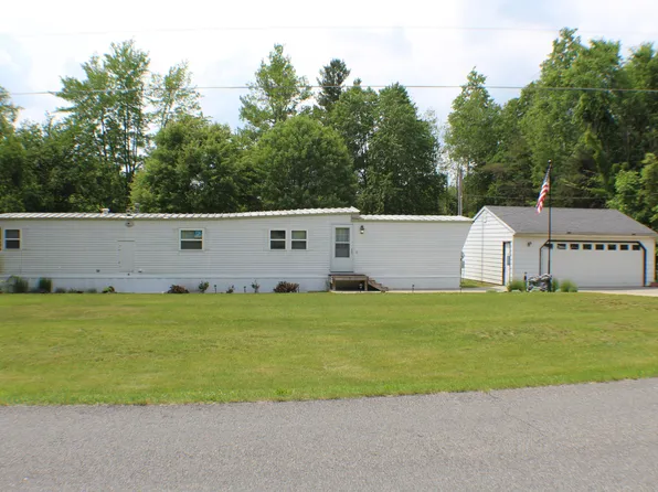 15075 Hanna Ave NE, Cedar Springs, MI 49319