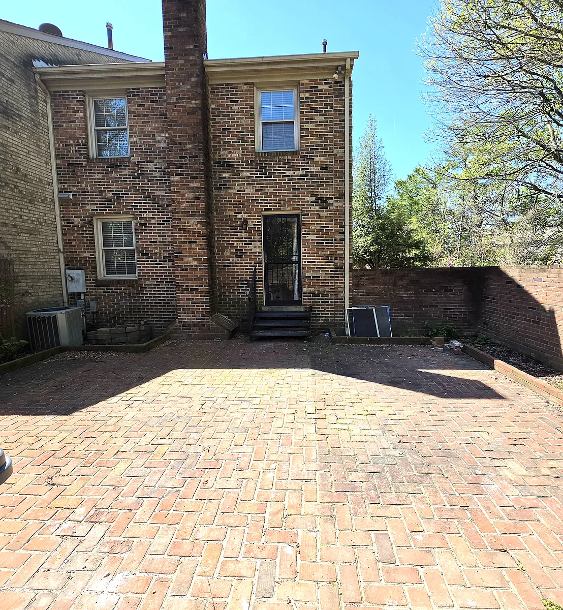 Building Photo - 6180 Vine Forest Ct