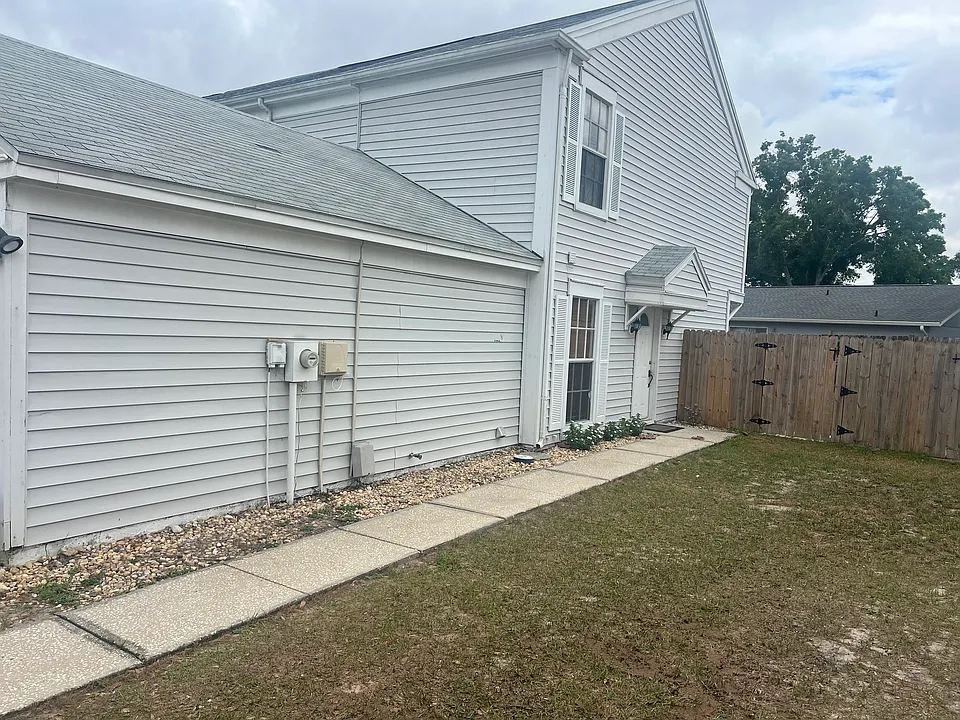 12325 Villager Ct