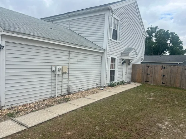 12325 Villager Ct, Tampa, FL 33625