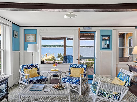 3rd image of 27 Beach Road