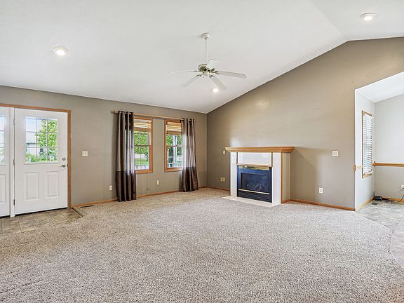 4th image of 101 Tayler Ln