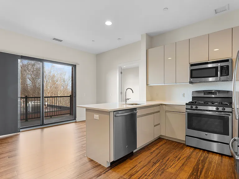24 N Main St #1F — Photo 4