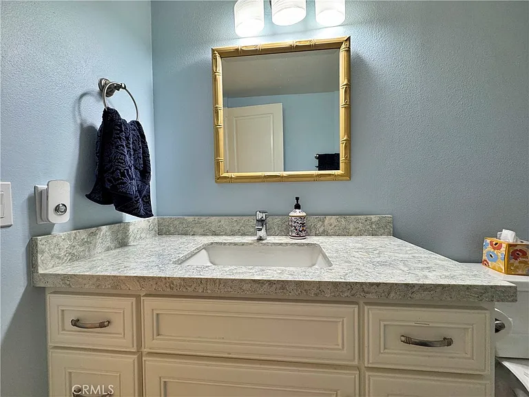 230 S Catalina Ave #203 — Photo 27
