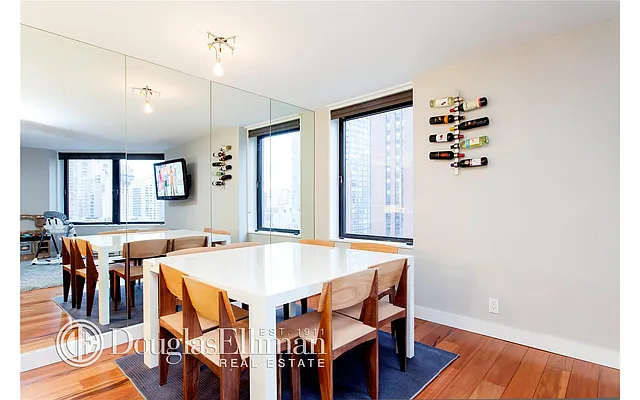 Sold by Douglas Elliman | media 22