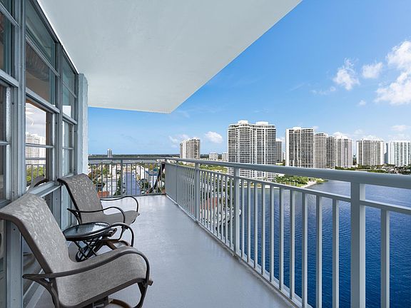 3rd image of 301 174th St APT 2003