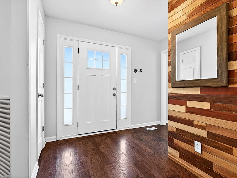 3364 N Henderson Way — Photo 4