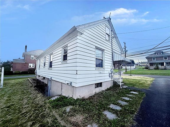 5th image of 124 E Lawn Rd