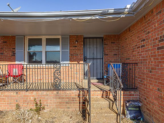 2nd image of 205 Trailway Cir