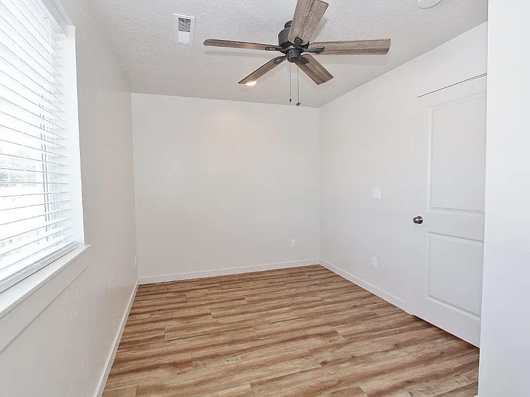 504 S Utah Ave #H — Photo 17
