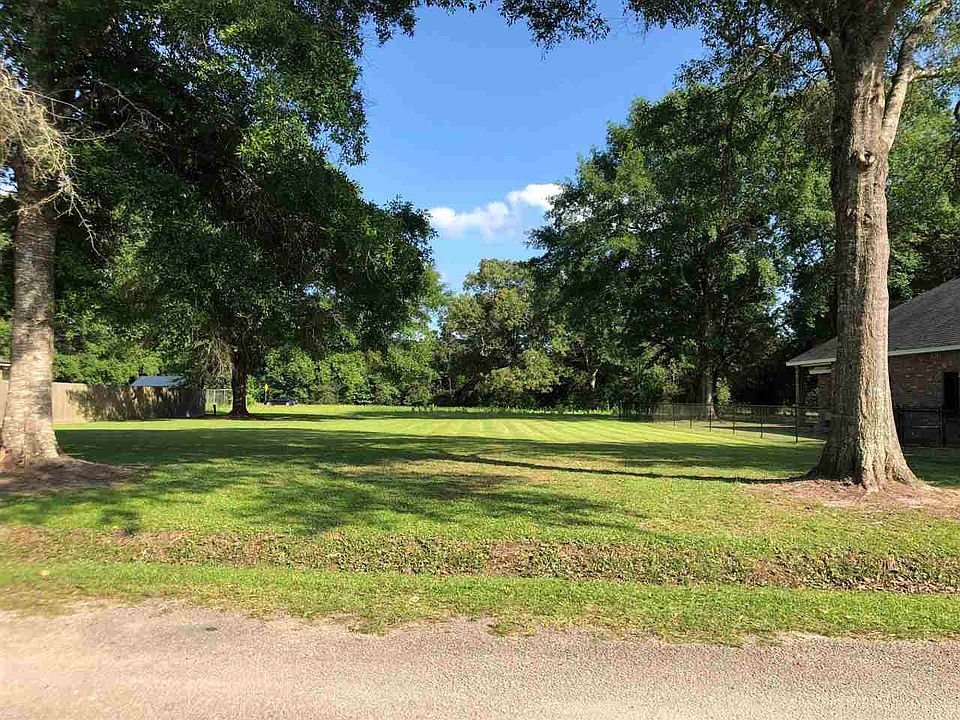 1st image of 742 County Road 774