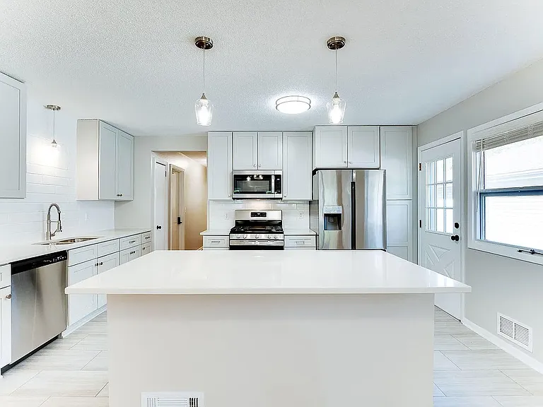 7314 Minnetonka Blvd — Photo 6