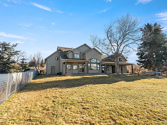 3rd image of 3934 E Shore Dr