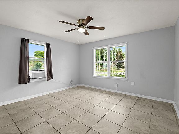 5th image of 626 Magnolia Ave