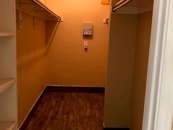 5th image of 4101 Burnhill Dr