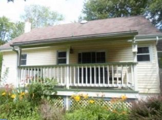 708 May Ave, Clayton, NJ 08312