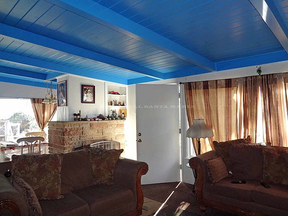 Fireplace, Beam Ceiling