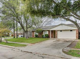 4900 Wampler Dr, The Colony, TX 75056