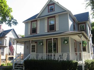 817 Oakley Ave, Waukegan, IL 60085