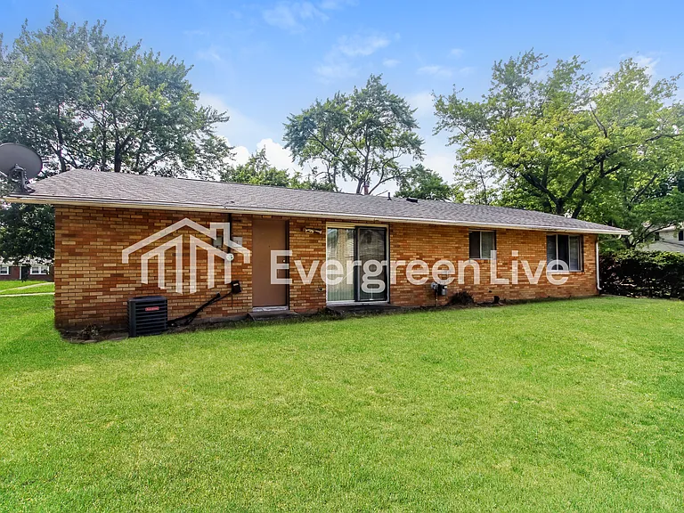 2137 Fairhaven Dr — Photo 15
