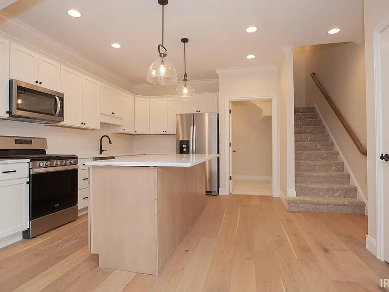 3018 White Oak Trl — Photo 5