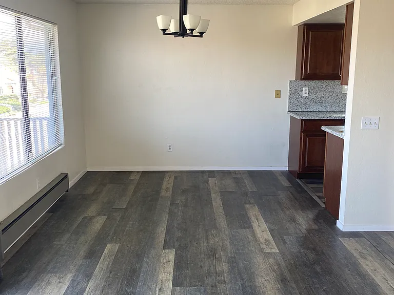 466 Monroe St #2 — Photo 3