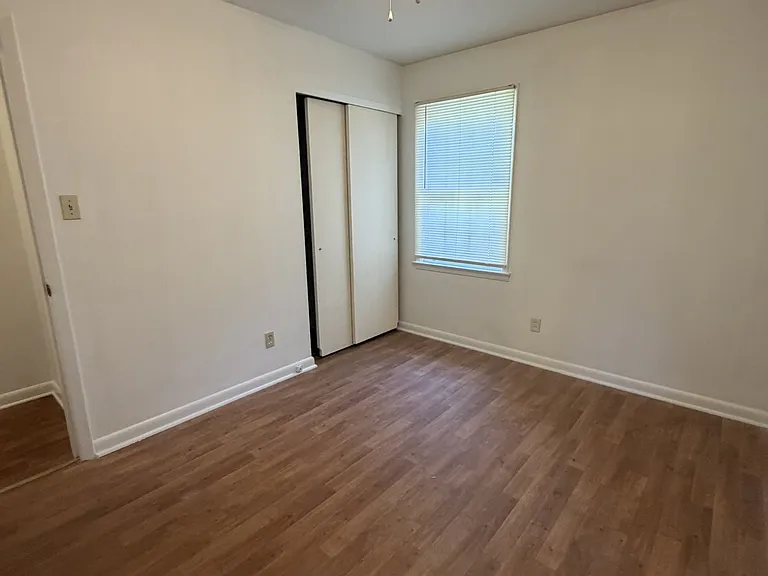 520 Mimosa Pl — Photo 12