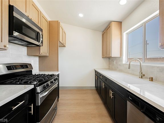 3rd image of 2329 Fields St
