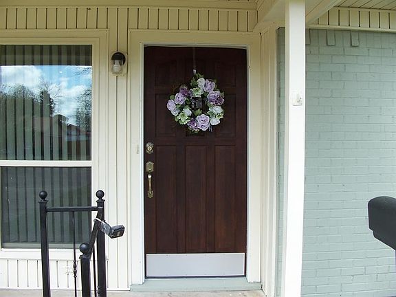 3rd image of 2223 Loyce Dr