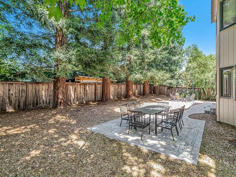 133 Madrid Way — Photo 43