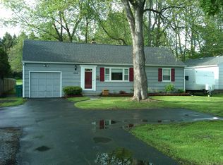 1934 Penfield Rd, Penfield, NY 14526