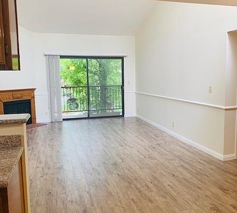 3rd image of 430 S Niagara St APT 211
