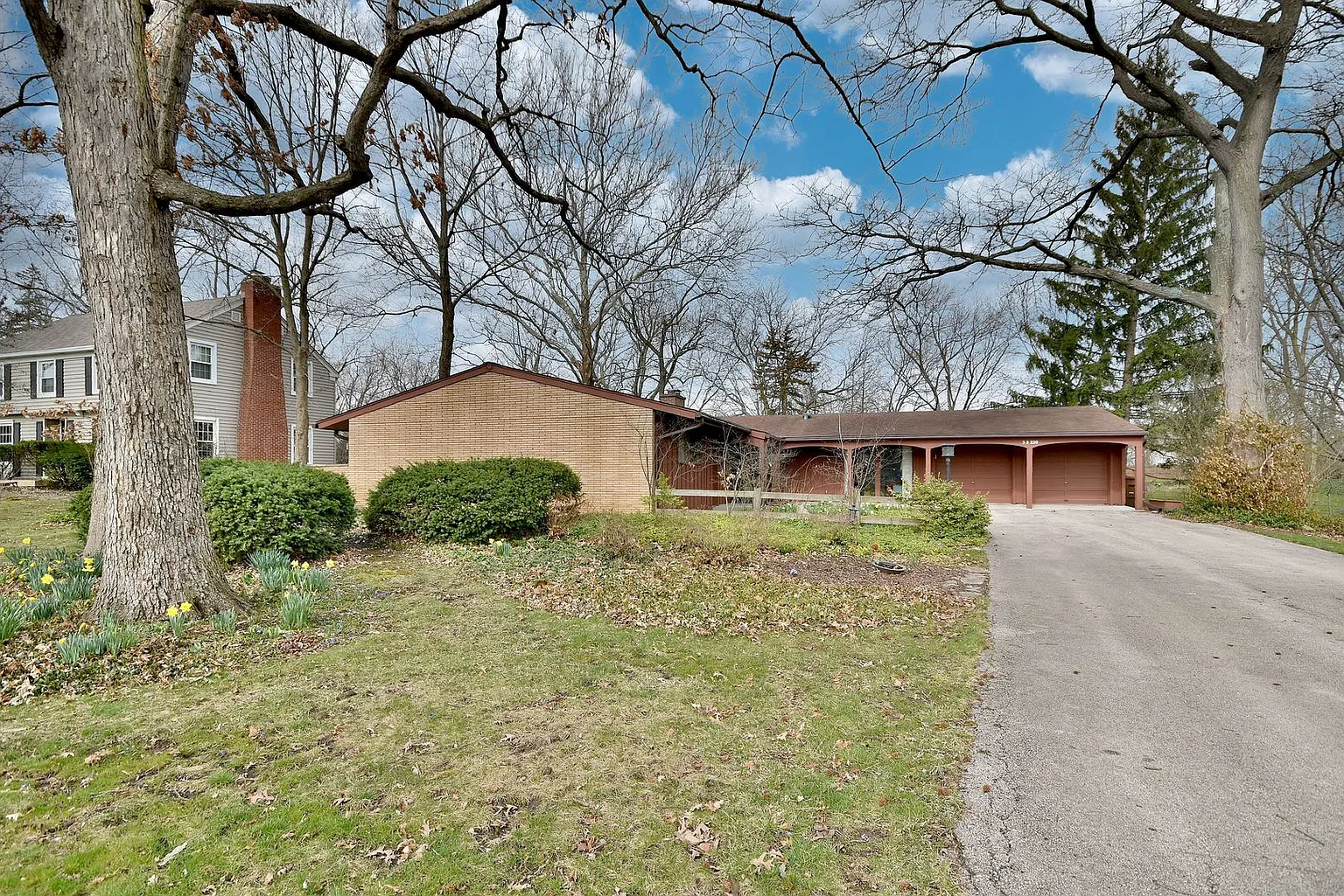 3S220 Blackcherry Ln photo 1