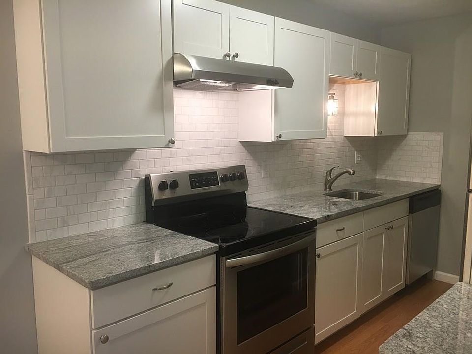 1st image of 207 Samoset St APT B19