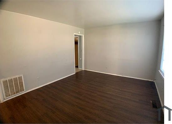 2nd image of 3124 NE 15th St