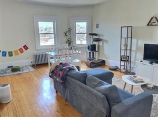 23 Garrison Rd #15068966, Brookline, MA 02445