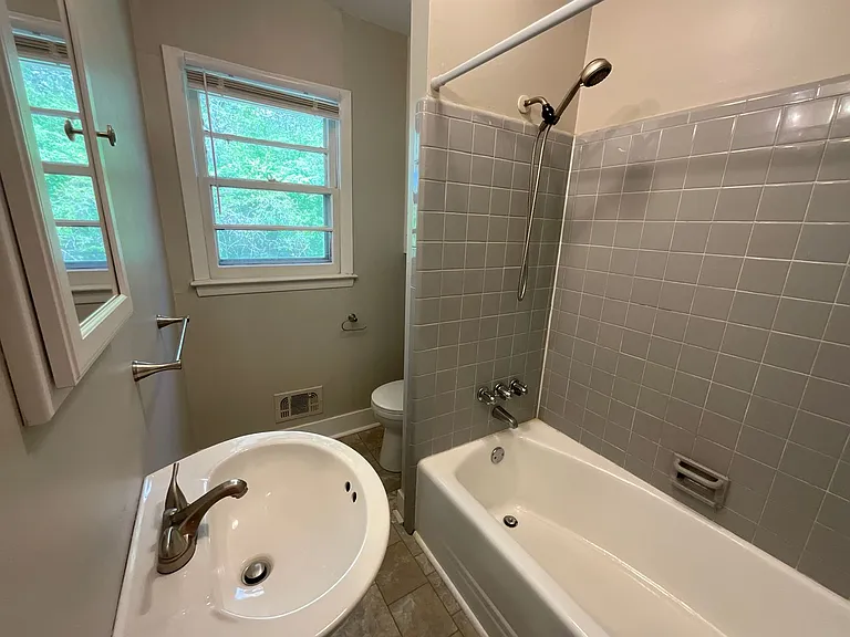 1533 Beaucrest Avenue — Photo 33