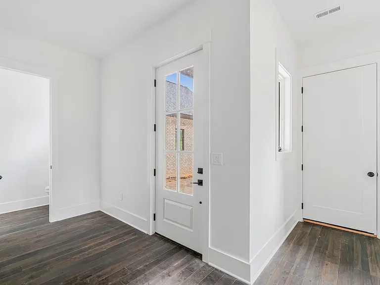 October Glory Ln Townhomes - 623 — Photo 6