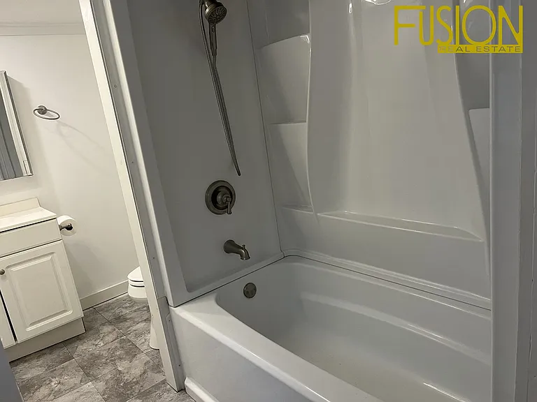 340 Manhattan Dr — Photo 49